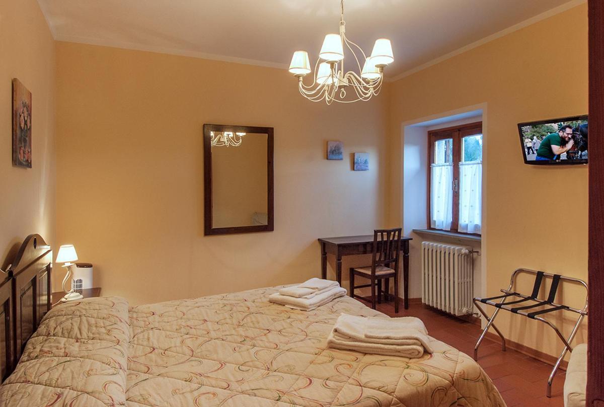 Agriturismo La Collina Delle Stelle Banzena Buitenkant foto